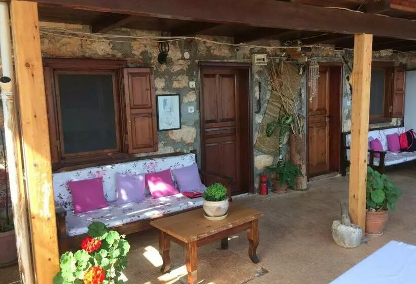 Simena Pension