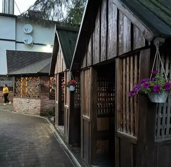 Retkeilymaja Alpiyskiy