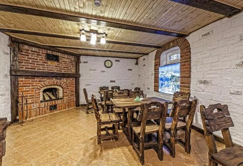 Retkeilymaja Alpiyskiy