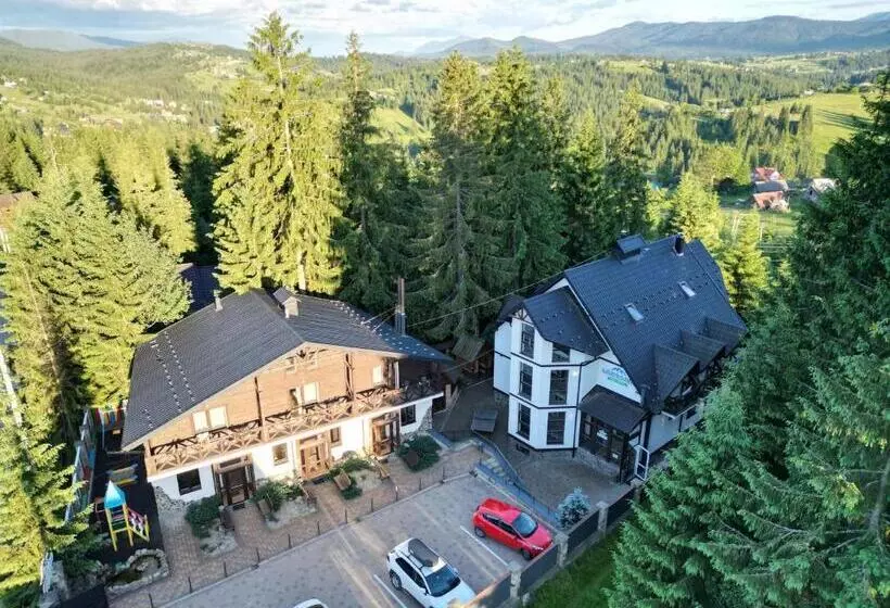 Retkeilymaja Alpiyskiy