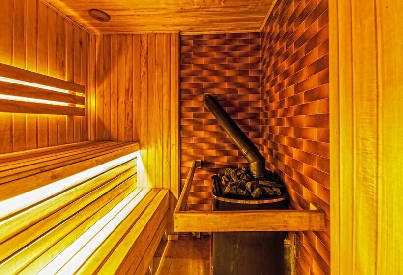 هاستل Alpiyskiy