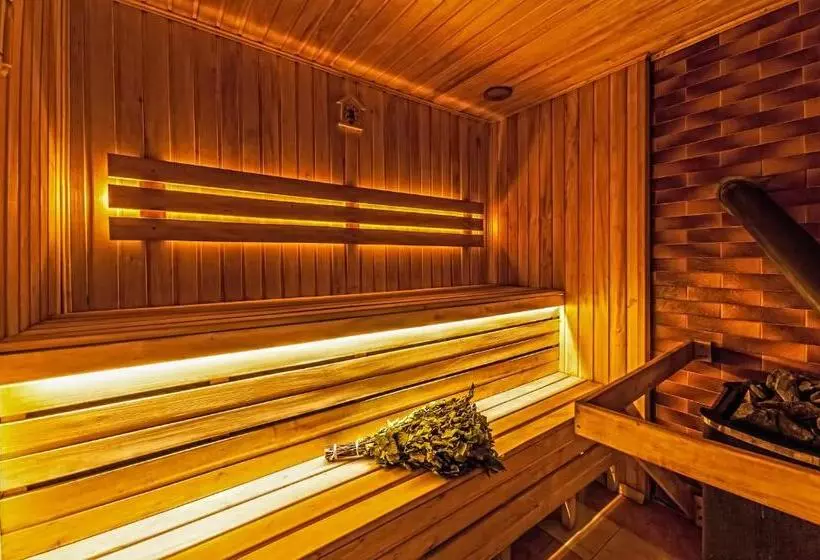 Retkeilymaja Alpiyskiy