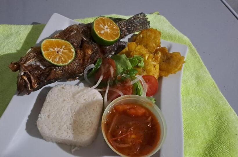 هاستل Los Chocoyos