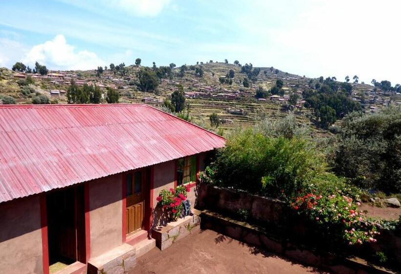 فندق صغير Taquile Familia Celso