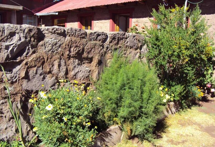 فندق صغير Taquile Familia Celso