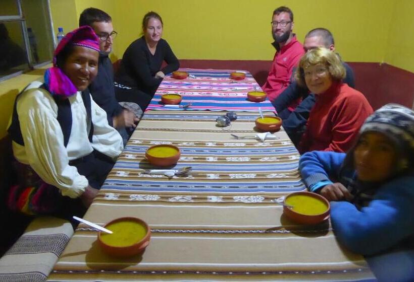 فندق صغير Taquile Familia Celso