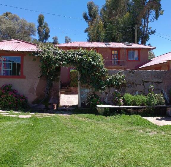 فندق صغير Taquile Familia Celso