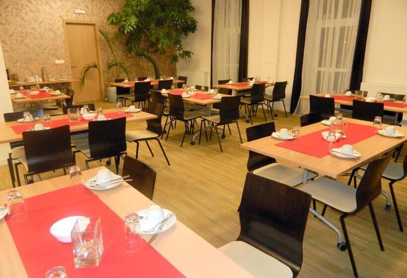 בית מלון כפרי Bílý Páv