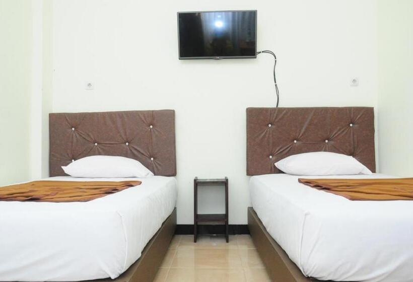 בית מלון כפרי Dena