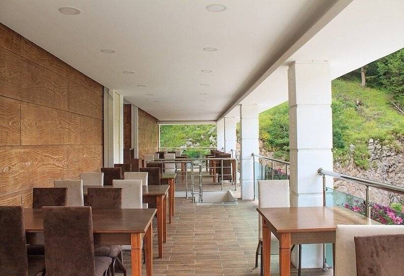 فندق Green Valley Savsat