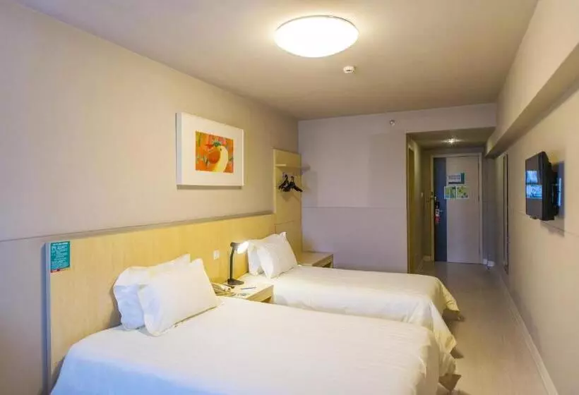 Hotelli Jinjiang Inn Zhengzhou International Convention Center