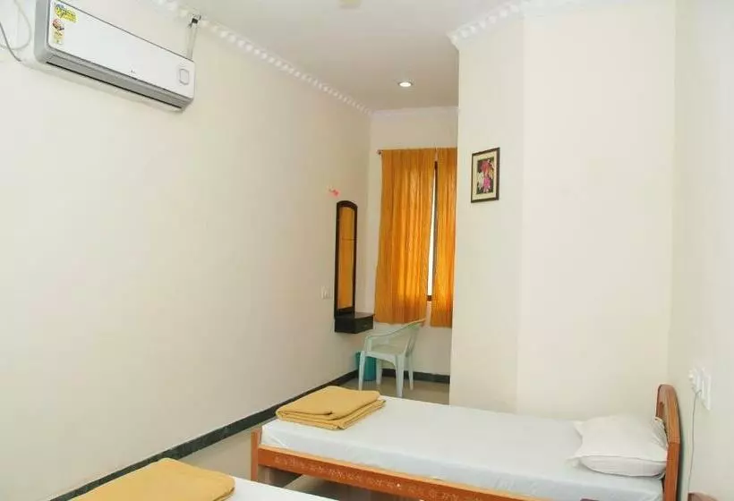 Hotelli Nachiappa Palace