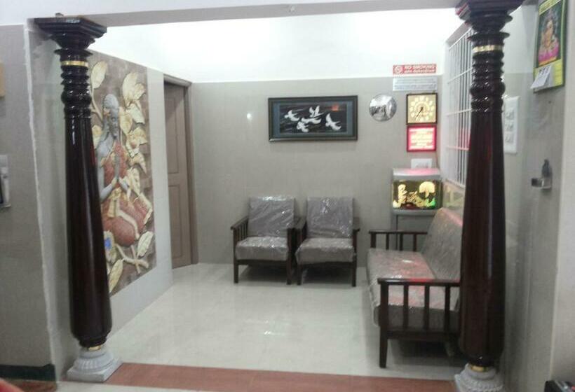 Hotel Nachiappa Palace