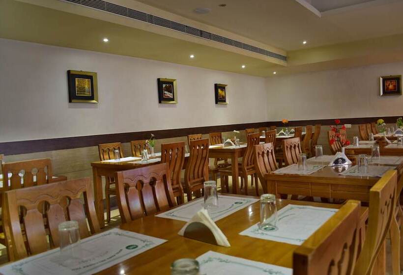 Hotell Pams Residency