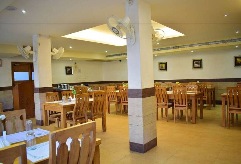 Hotell Pams Residency