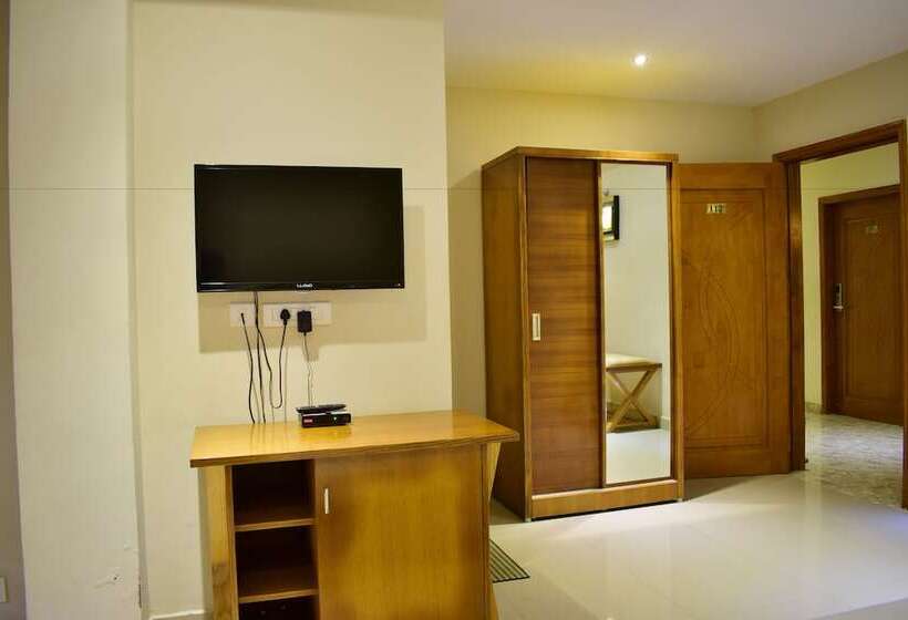 Hotell Pams Residency