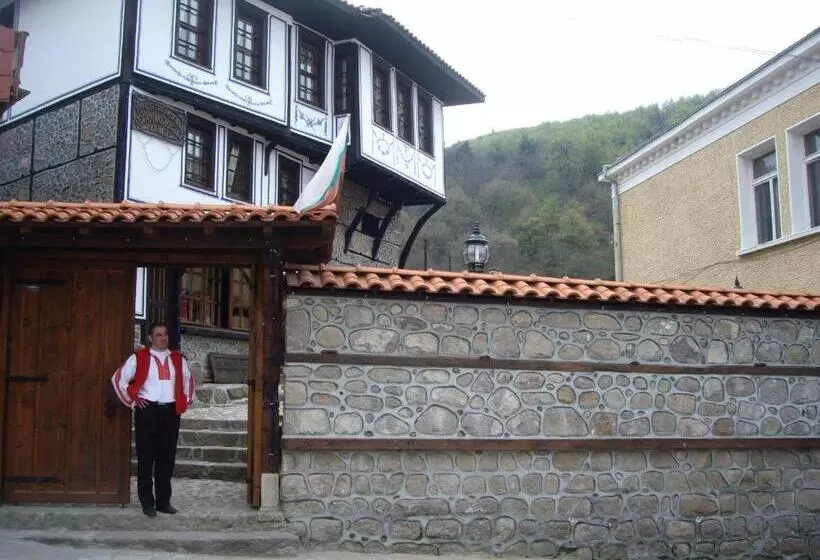 ホテル Popsokol House