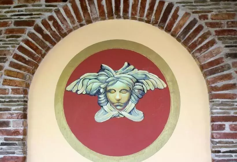 هتل Villa Verde