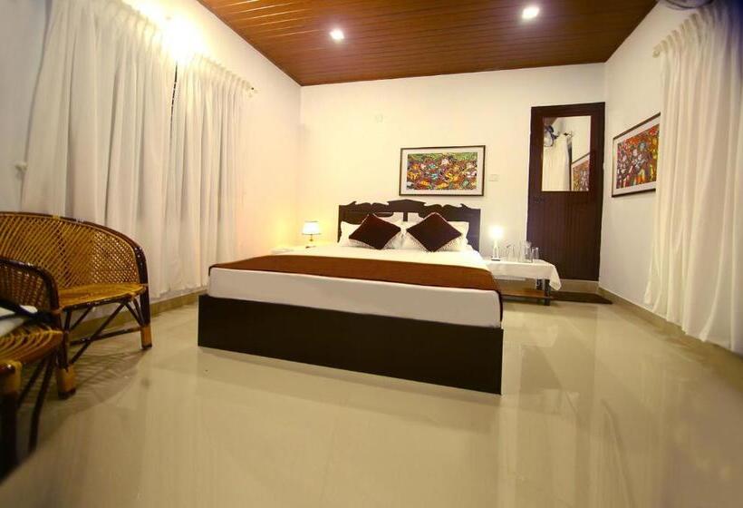 Munroe Island Lake Resort