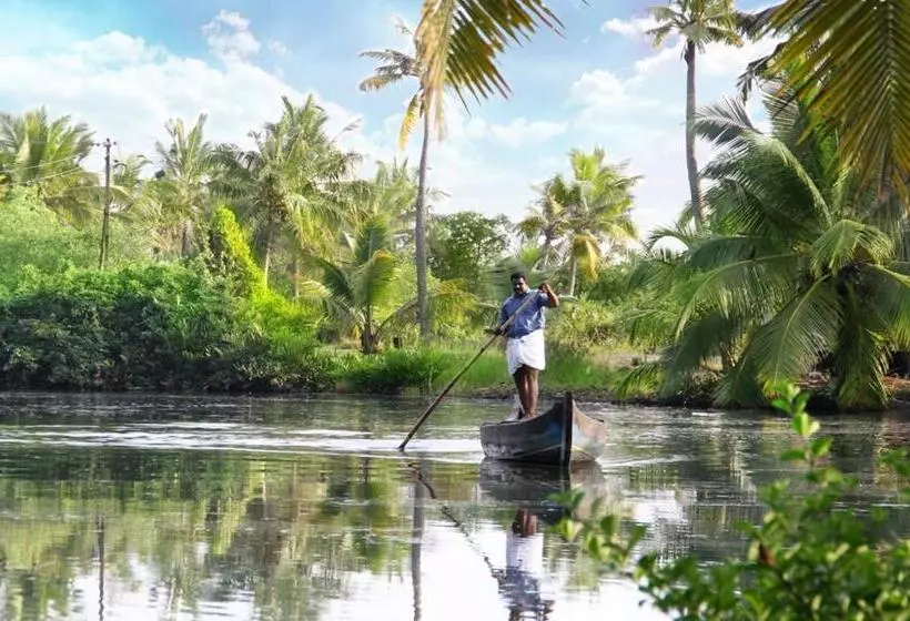 Munroe Island Lake Resort