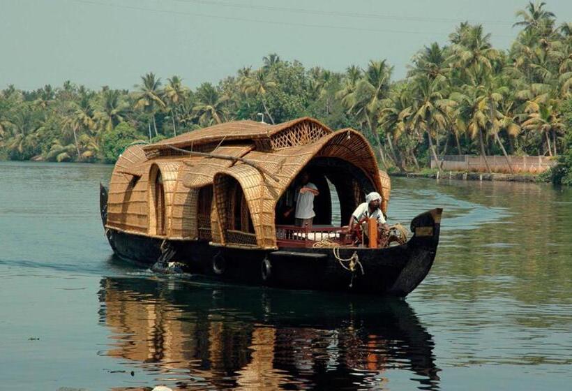 Munroe Island Lake Resort