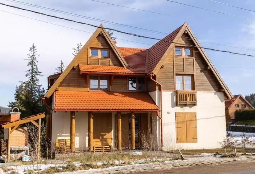 ペンション Casa Bogát Ház