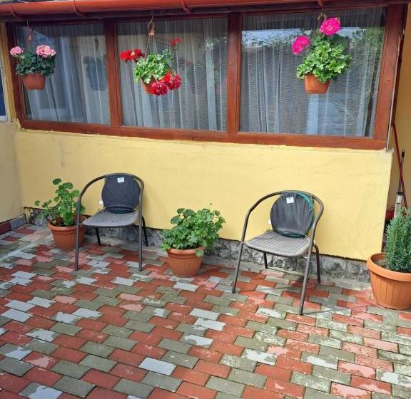 پانسیون Casa Dana