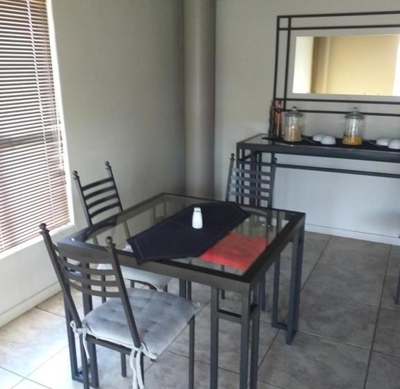 פנסיון Lehiel Guesthouse