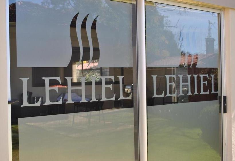 פנסיון Lehiel Guesthouse