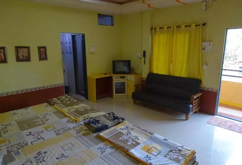 Lomakeskus Jogalekar Cottage Alibaug