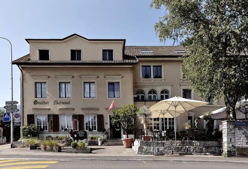 هاستل Gasthof National