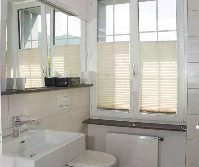 Retkeilymaja Gasthof National