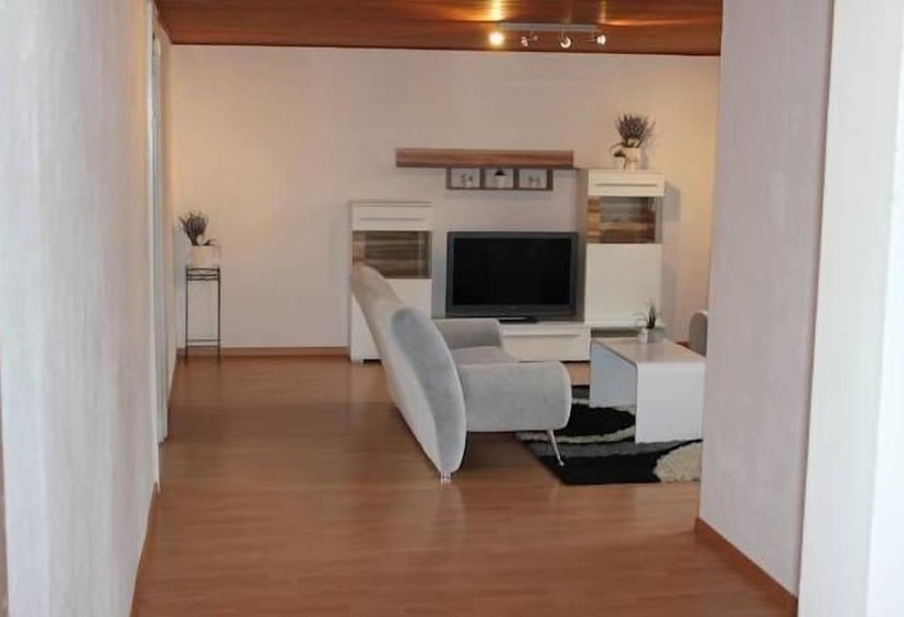 هاستل Gasthof National