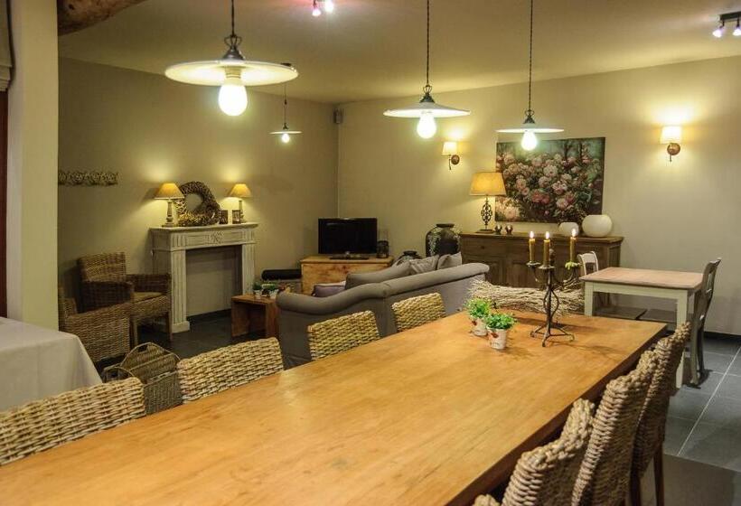 B&b Het Hof Van Petronilla