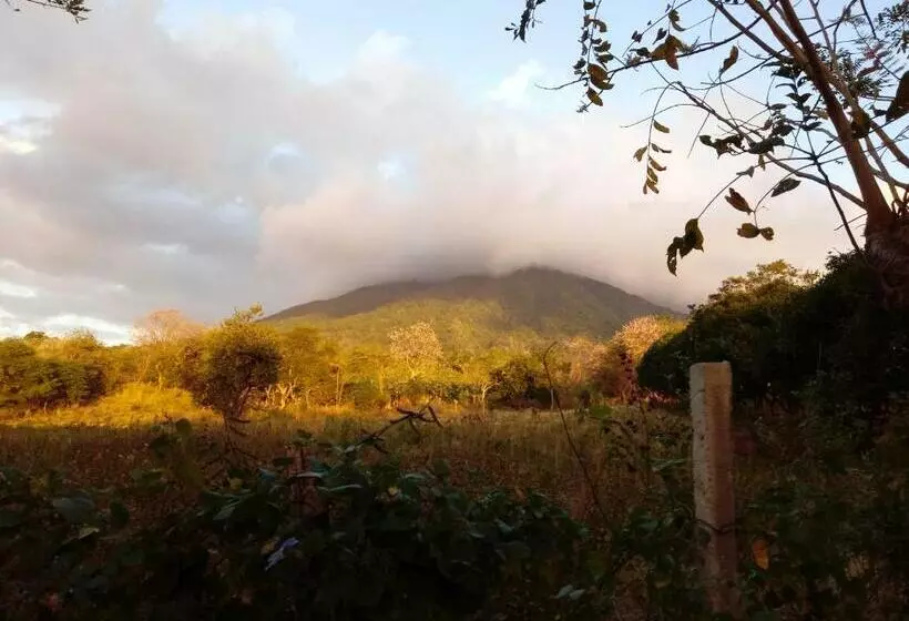Aamiaismajoitus (B&B) Finca Montaña Sagrada