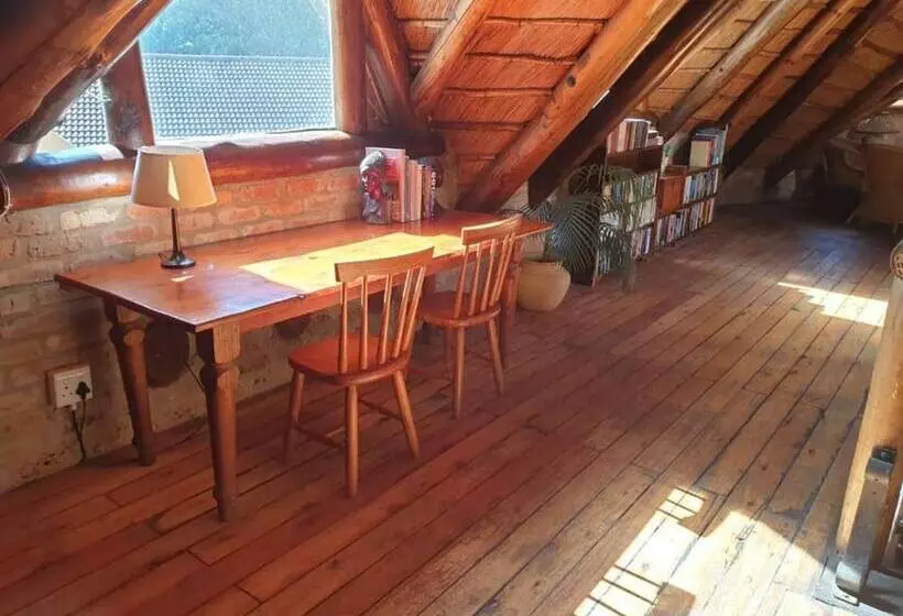 Aamiaismajoitus (B&B) Marrob Lodge