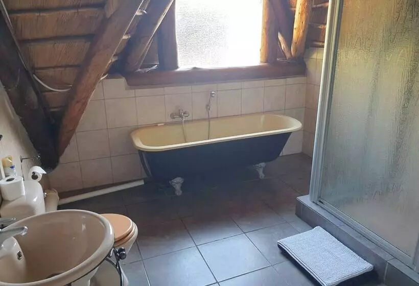 Aamiaismajoitus (B&B) Marrob Lodge