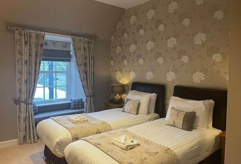 Glen Clova Hotel & Luxury Lodges