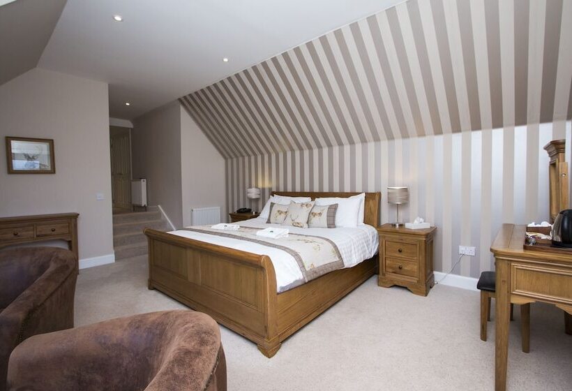 Glen Clova Hotel & Luxury Lodges