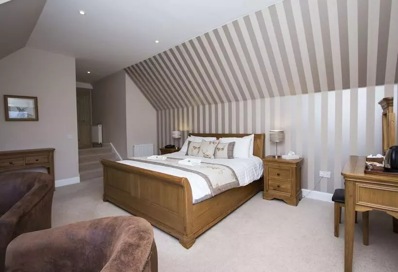 Glen Clova Hotel & Luxury Lodges