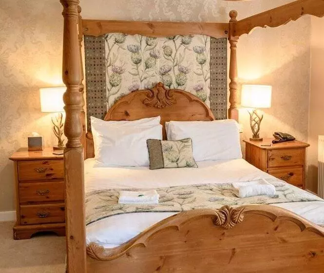 Glen Clova Hotel & Luxury Lodges