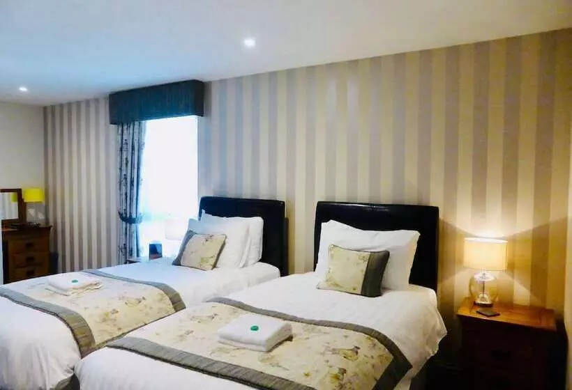 Glen Clova Hotel & Luxury Lodges