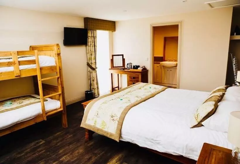 Glen Clova Hotel & Luxury Lodges