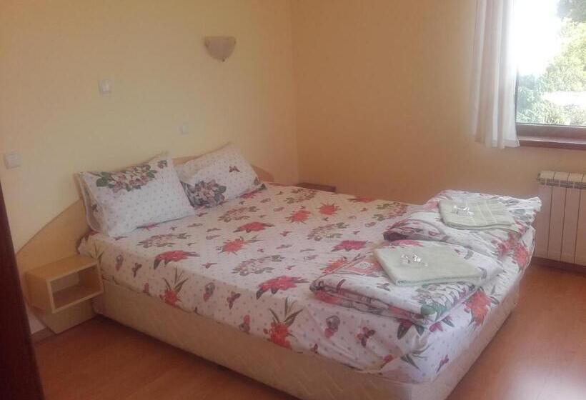 בית מלון כפרי Aleksievata Kashta