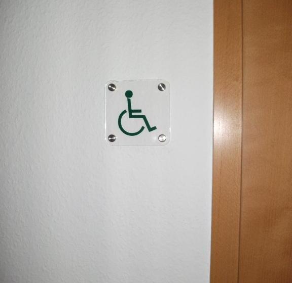 Отель Am Wald  Garni