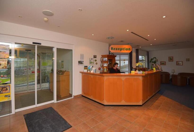 Отель Am Wald  Garni