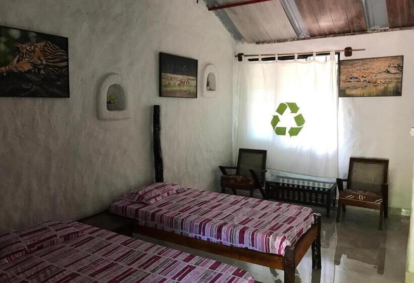 酒店 Kamp Kamouflage Kanha