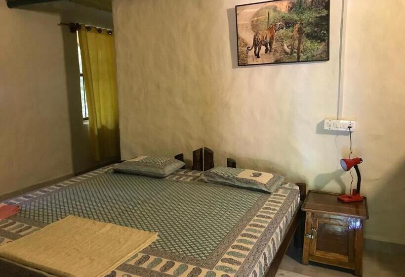 酒店 Kamp Kamouflage Kanha