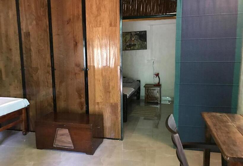 酒店 Kamp Kamouflage Kanha