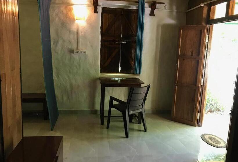 酒店 Kamp Kamouflage Kanha